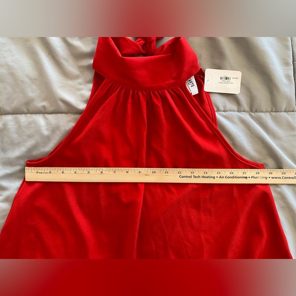 NWT 2Hearts Sleeveless High Neck Top with back Tie Size Small - Picture 9 of 10